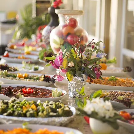 Tuntas Family Aparthotel Kusadası