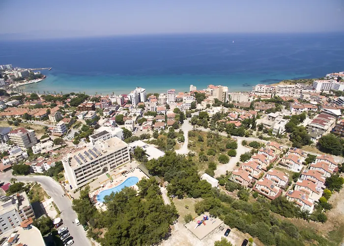 Tuntas Family 4* Kuşadası