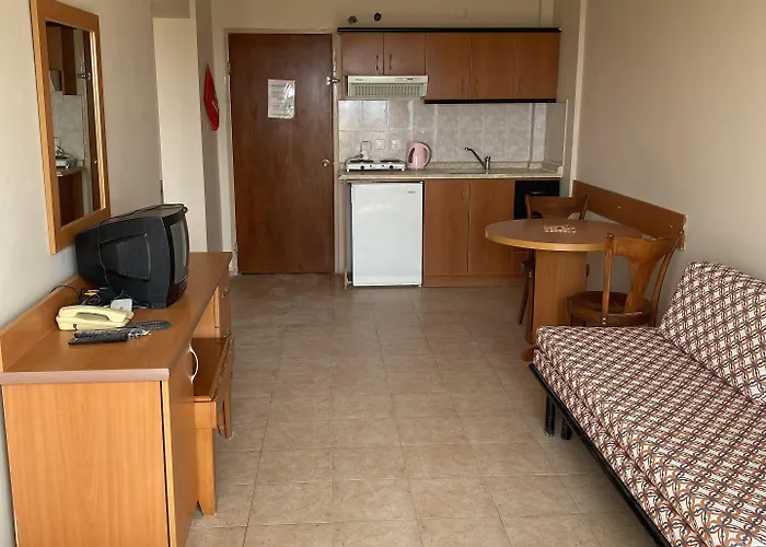 Tuntas Family 4* Kusadası