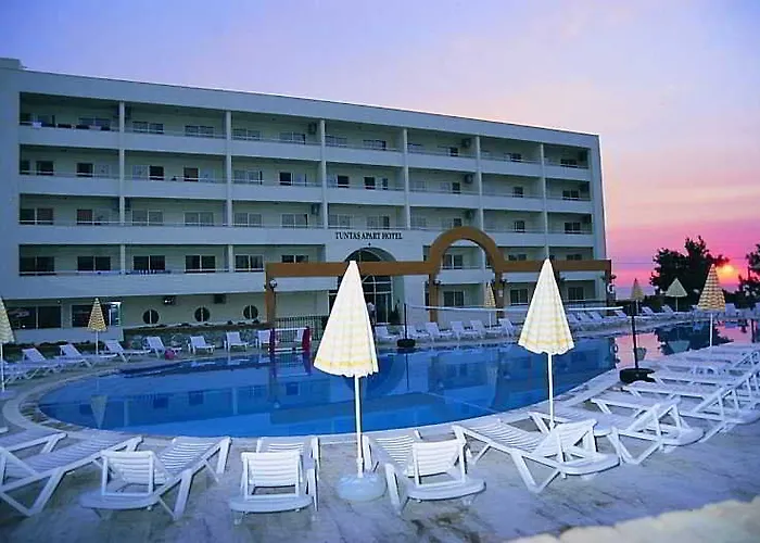 Apart Otel Tuntas Family Kuşadası