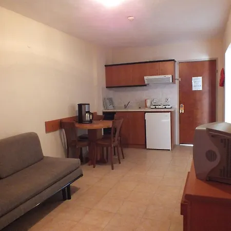 Tuntas Family Hotel apartamentowy Kusadası