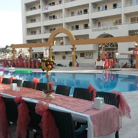 Tuntas Family Hotel apartamentowy Kusadası
