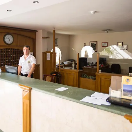 شقة فندقية تونتاش فاميلي سويتس كوساداسي كوشاداسيه