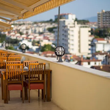 Tuntas Family Hotel apartamentowy 4*