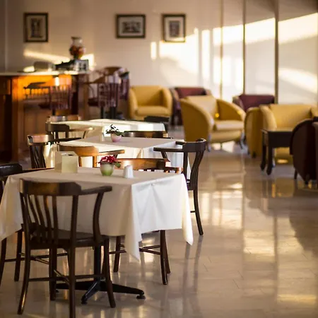 Tuntas Family Aparthotel Kuşadası