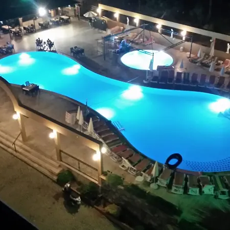 Tuntas Family Aparthotel Kuşadası