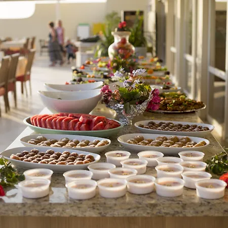 Tuntas Family Aparthotel