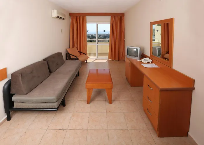 Aparthotel Tuntas Family