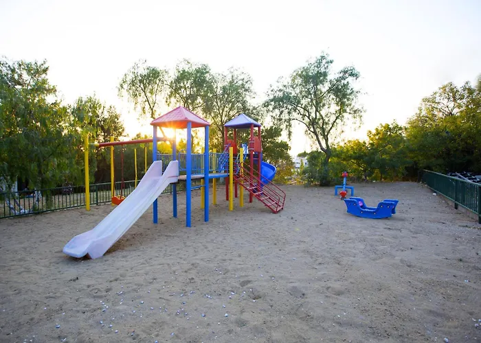 Aparthotel Tuntas Family 4*