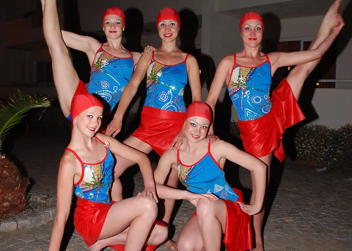 Aparthotel Tuntas Family