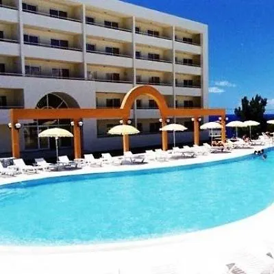 Tuntas Family Aparthotel Kusadası